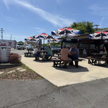 The Dive N - Diners Near Me - Pineville, North Carolina