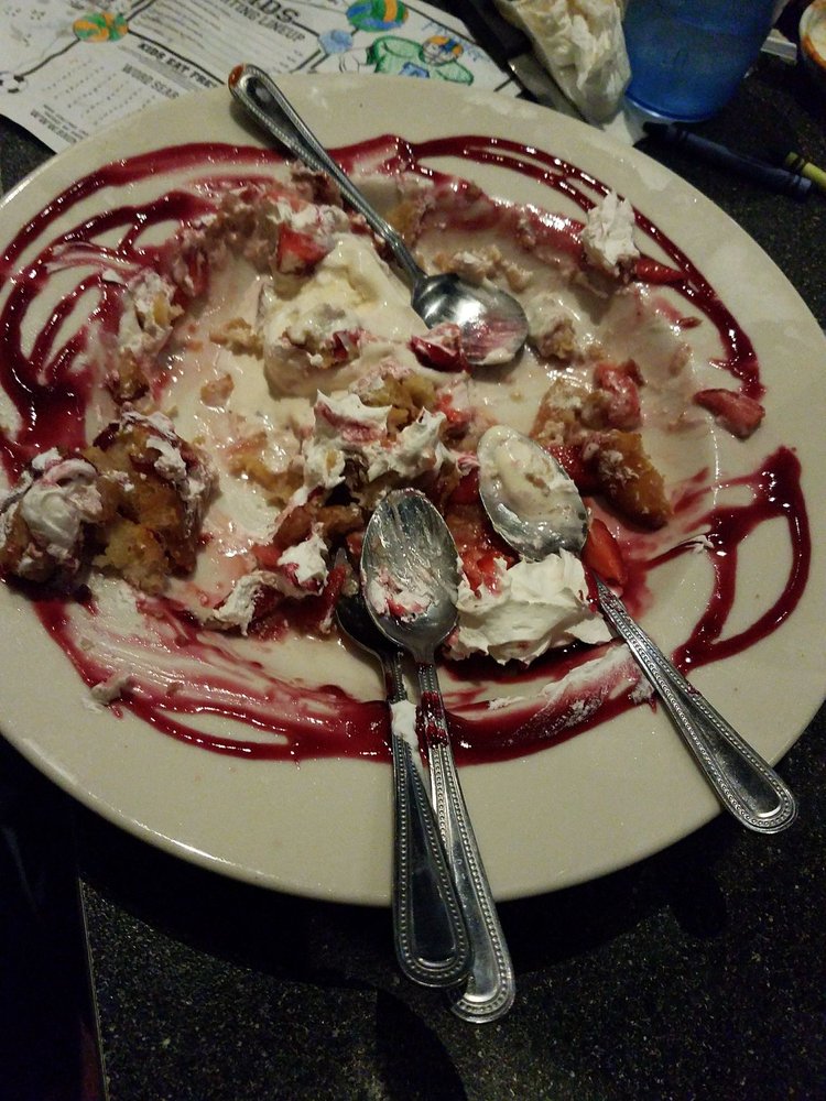 Bob Baumhower's Wings Sports Grille, Birmingham Roadtrippers