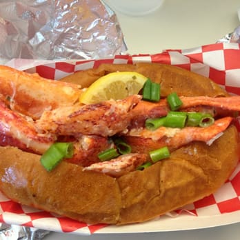 Garbo's Lobster Truck - Soo much lobster! - Food Trucks Near Me - Austin, Texas