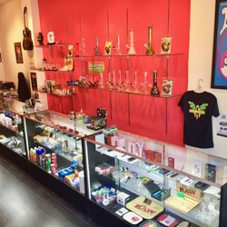 Smoke In The Water - All your smoking needs!