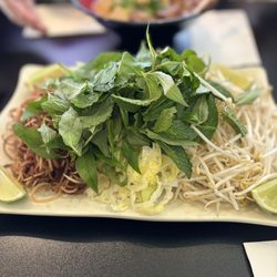 Cafe Mi Quang - Garnishes