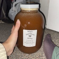 Swarmbustin'honey - Truly raw honey! Tastes amazing and is such high quality