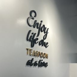 Cute quote in the back wall. Cute quote in the back wall.