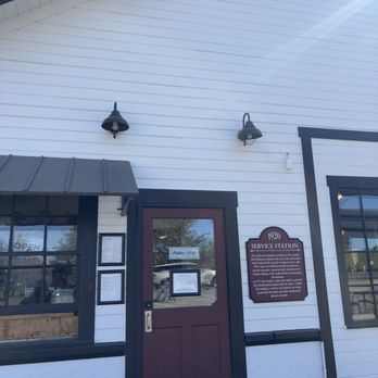 Butcher & Baker Provisions - Outside - Bakeries Near Me - Port Gamble, Washington