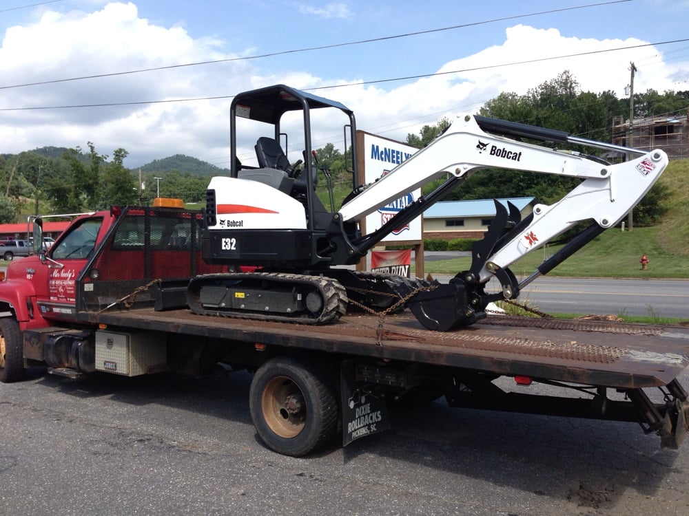 MCNEELY’S STORE AND RENTAL Updated July 2024 21 E Hall Heights