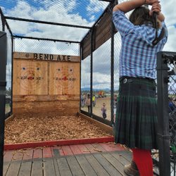Bend Axe Throwing