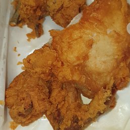 TINY PIECES OF CHICKEN, NOT FRESH EITHER, LIARS! TINY PIECES OF CHICKEN, NOT FRESH EITHER, LIARS!