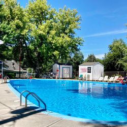 Robin Hill Pool