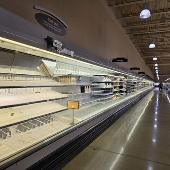 Mariano's - Empty shelves, August 3, 2025 - Grocery Near Me - Northbrook, Illinois