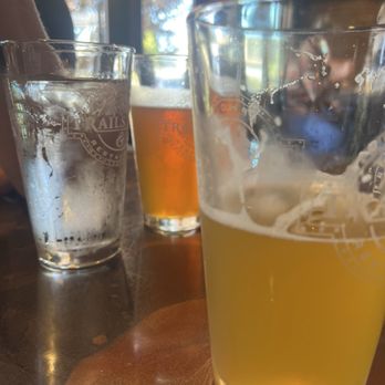 Trails End Taphouse & Restaurant - Beautiful golden IPAs on tap - Sports Bars Near Me - Snohomish, Washington Trails End Taphouse & Restaurant - Beautiful golden IPAs on tap - Sports Bars Near Me - Snohomish, Washington