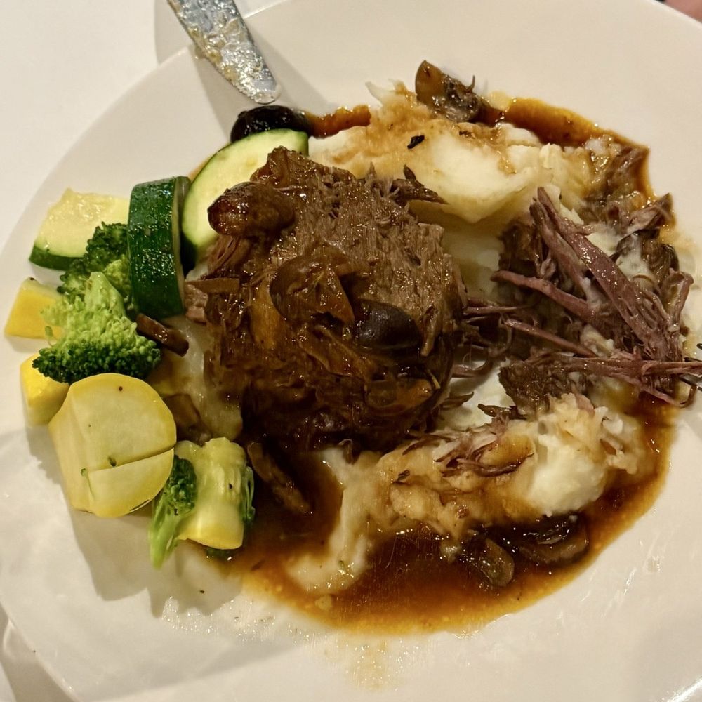 Zephyr Grill & Bar - Short Ribs - American Near Me - Livermore, California Zephyr Grill & Bar - Short Ribs - American Near Me - Livermore, California