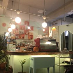 Cafe Noctis - Counter
