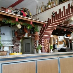 Adler - An der Theke