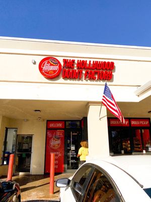 The Hollywood Donut Factory by null