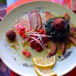 Arcobaleno Vegetariano - In questo, al centro, ragù Veg