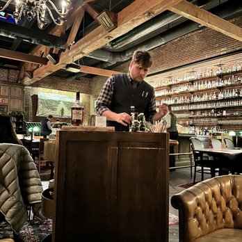 Multnomah Whiskey Library - Mixologist - Lounges Near Me - Portland, Oregon