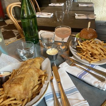 Cafe Colette - Fish and chips Colette Cheeseburger & Fries - New American Near Me - Brooklyn, New York