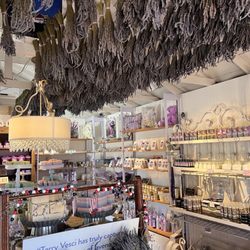 Pine Creek Canyon Lavender Farm - Gift shop