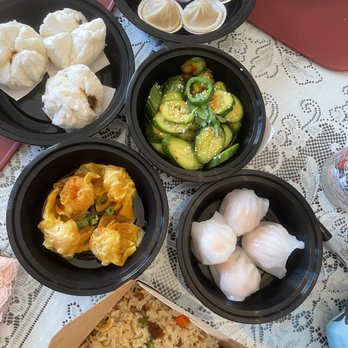 Ixlb Dim Sum Eats - Har Gow (4) Cha Siu Bao (3) Xiao Long Bao (4) Roast Pork Fried Rice - Dim Sum Near Me - Los Angeles, California Ixlb Dim Sum Eats - Har Gow (4) Cha Siu Bao (3) Xiao Long Bao (4) Roast Pork Fried Rice - Dim Sum Near Me - Los Angeles, California