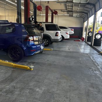 Discount Tire & Service Centers - Work area. - Auto Repair Near Me - Whittier, California Discount Tire & Service Centers - Work area. - Auto Repair Near Me - Whittier, California