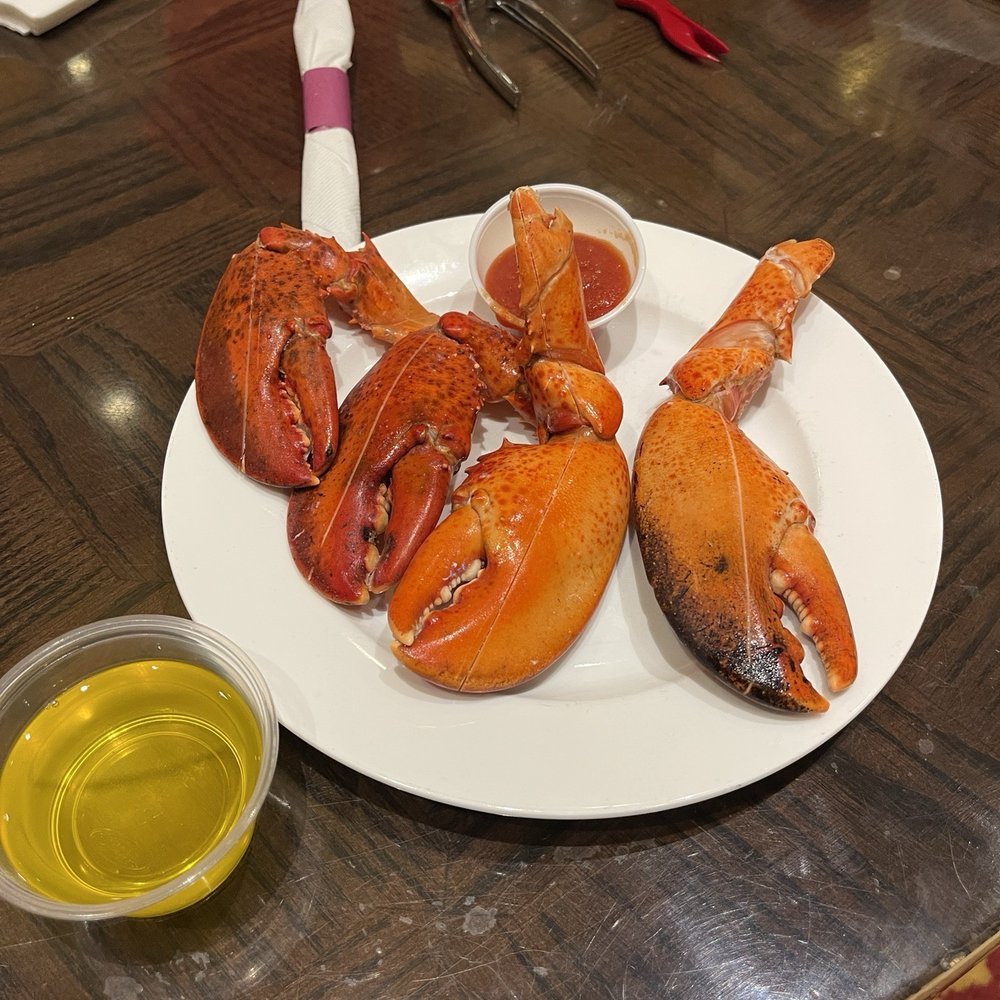 Gran Via Buffet - Lobster claws - Buffets Near Me - Thackerville, Oklahoma