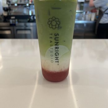 Sunright Tea Studio  - Strawberry Matcha Latte - Bubble Tea Near Me - Las Vegas, Nevada
