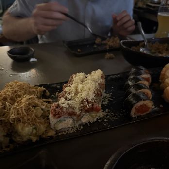 Blufish Sushi Bistro - Sushi Bars Near Me - Park Ridge, Illinois