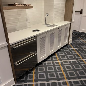 Noelle - Hall water - Sparkling and Flat water fountain - Hotels Near Me - Nashville, Tennessee