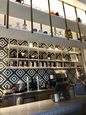 Drip Drop IV Vitamin Bar by null