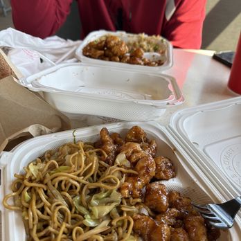 Panda South Chinese Restaurant - chow main and Orange Chicken and fried rice - Chinese Near Me - Redding, California Panda South Chinese Restaurant - chow main and Orange Chicken and fried rice - Chinese Near Me - Redding, California