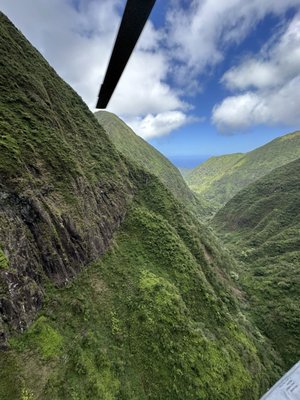 Air Maui Helicopter Tours by null