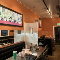 Galanga Thai Fusion - Inside