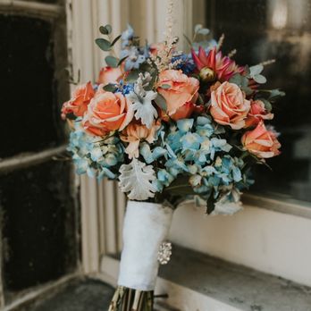 Beaverton Florists - My wedding bouquet - Florists Near Me - Beaverton, Oregon