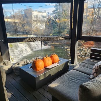 17 River Grille - So cozy - American Near Me - Chagrin Falls, Ohio 17 River Grille - So cozy - American Near Me - Chagrin Falls, Ohio