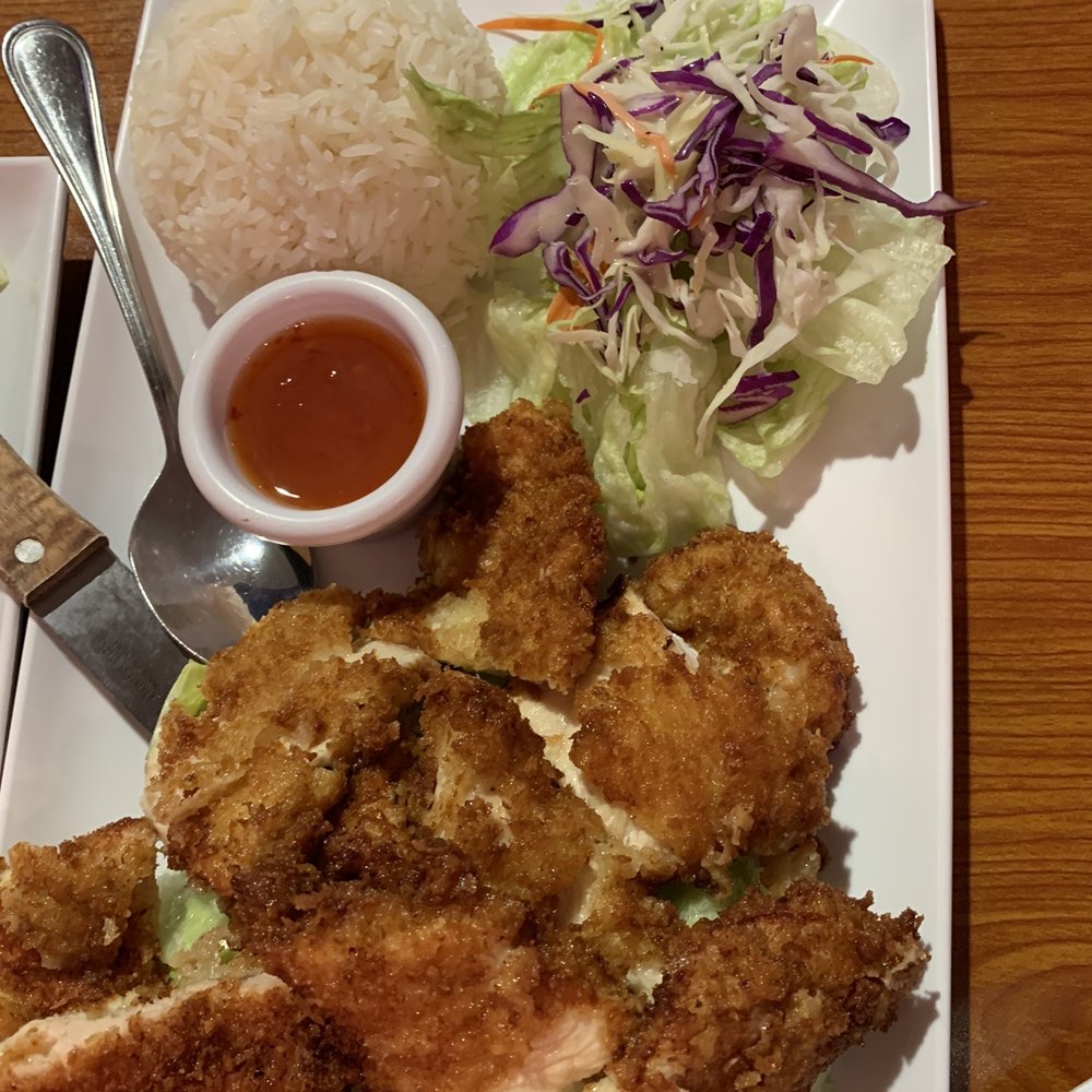 Pikul Thai Bistro - Lemongrass Chicken - Thai Near Me - Fairfield, California Pikul Thai Bistro - Lemongrass Chicken - Thai Near Me - Fairfield, California
