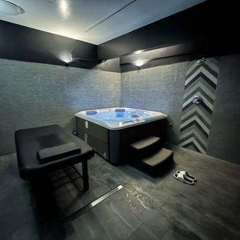 Men’s Wellness Spot - Wet room with lockers , free regular shower facilities , private jacuzzi , table shower/ body scrub ! - Day Spas Near Me - San Diego, California Men’s Wellness Spot - Wet room with lockers , free regular shower facilities , private jacuzzi , table shower/ body scrub ! - Day Spas Near Me - San Diego, California