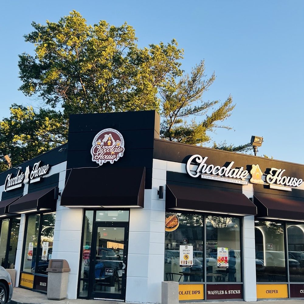 Chocolate House - Outside - Creperies Near Me - Bethpage, New York