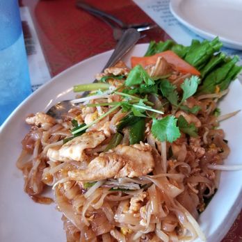 Jitlada - Pad Thai Chicken - Thai Near Me - Los Angeles, California