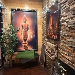 At Nine Thai - Entrance