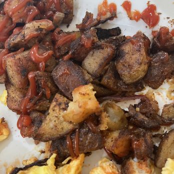 Little Mans Diner - Home fries supposed to be well done but we're soft and tasty like they were warmed up and that's where I found what tasty like sand - Breakfast & Brunch Near Me - Pawcatuck Ct, Connecticut
