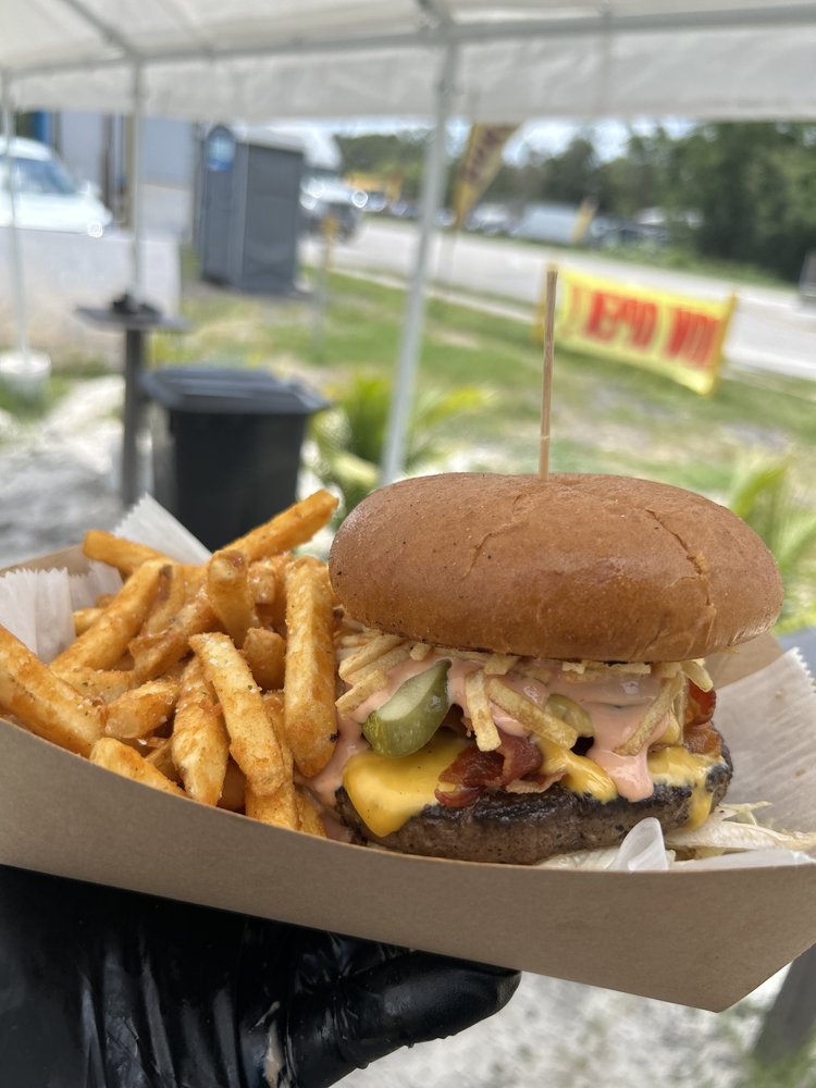 DMG DBA ROUND UP BURGERS Updated August 2024 17 Photos 5410 W