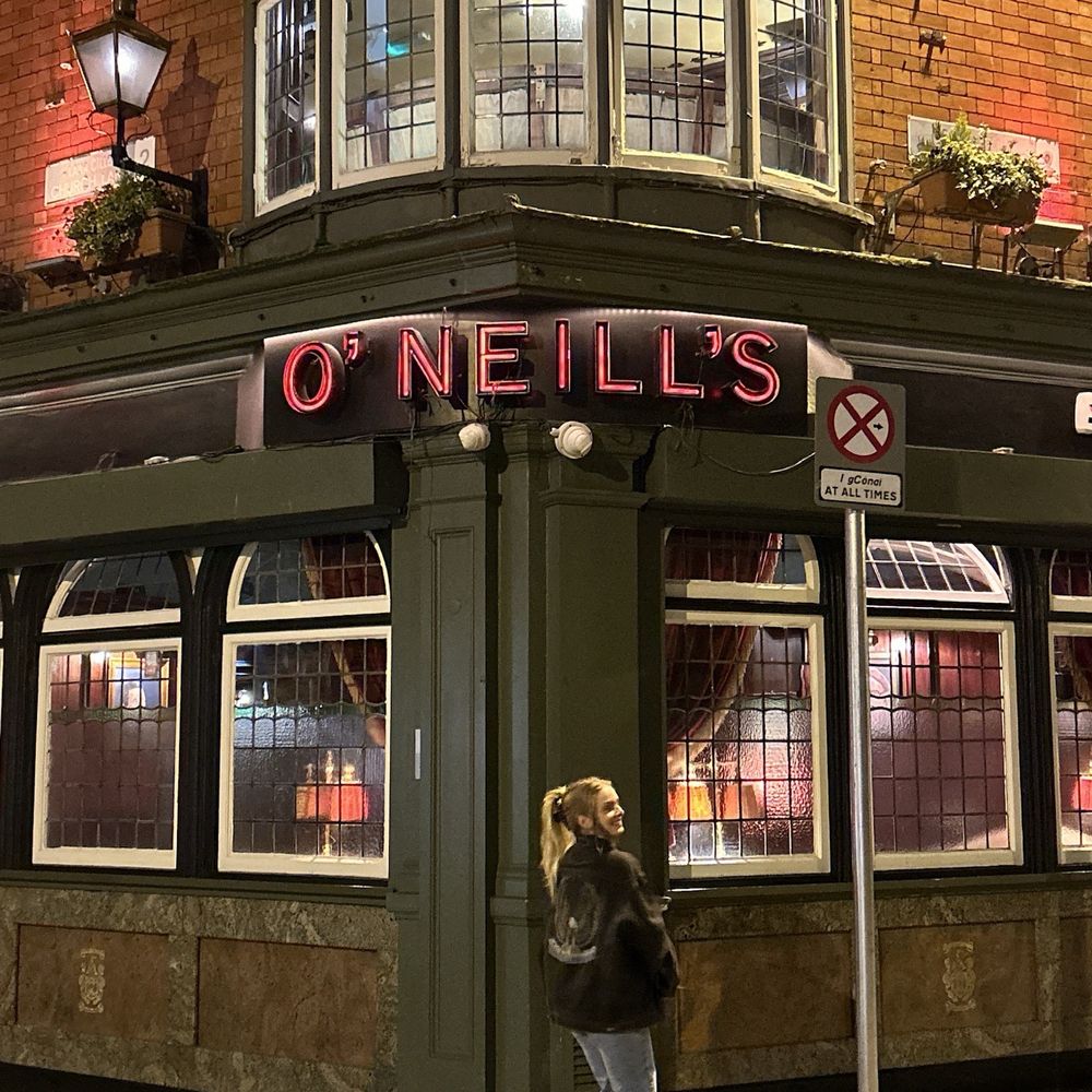 O'Neills Bar & Restaurant - Outside - Irish Near Me - Dublin, D O'Neills Bar & Restaurant - Outside - Irish Near Me - Dublin, D
