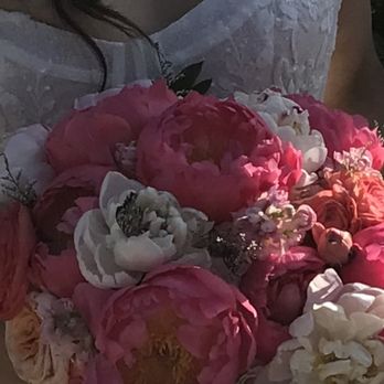 Flower Fairy Wings - My niece's bouquet- pictures do not do not do it justice - Florists Near Me - Fontana, California Flower Fairy Wings - My niece's bouquet- pictures do not do not do it justice - Florists Near Me - Fontana, California