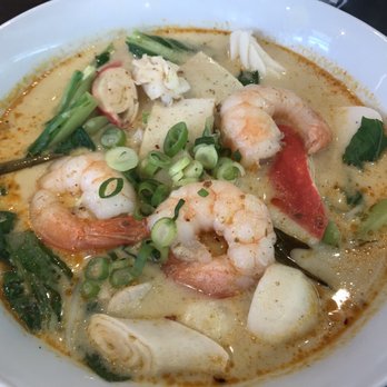Lee’s Kitchen - Seafood laksa - Chinese Near Me - East Maitland, NSW
