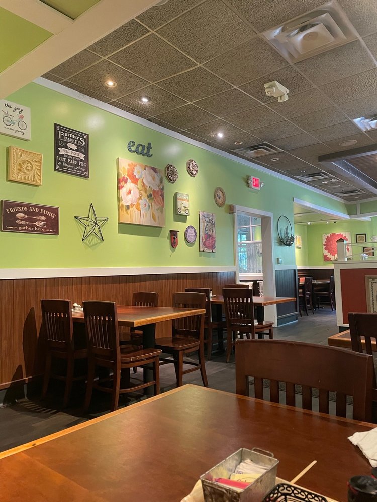 Red Rooster Cafe