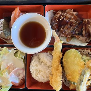 Senro Sushi - Bento box - Lunch (Beef Teriyaki, tempura, sashimi) - Sushi Bars Near Me - Pleasanton, California Senro Sushi - Bento box - Lunch (Beef Teriyaki, tempura, sashimi) - Sushi Bars Near Me - Pleasanton, California