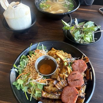 Simmer Vietnamese Kitchen - BBQ Combination - Vietnamese Near Me - Petaluma, California