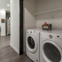 505 on Walnut Apartments - Full size washer and dryer in every apartment!