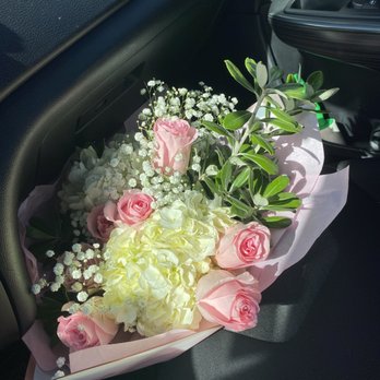 La Fleurel - Florists Near Me - Valley Village, California La Fleurel - Florists Near Me - Valley Village, California
