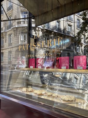 La Pâtisserie Cyril Lignac by null